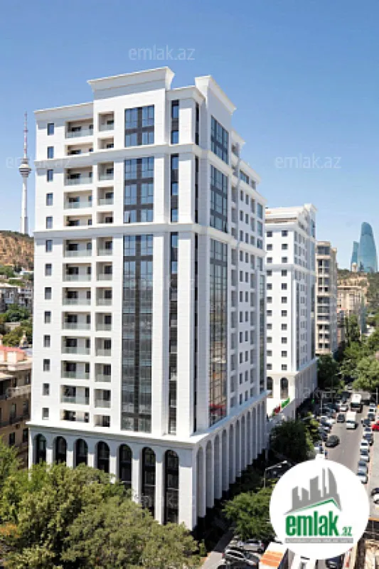 Satılır 5 otaqlı yeni tikili 228 m²