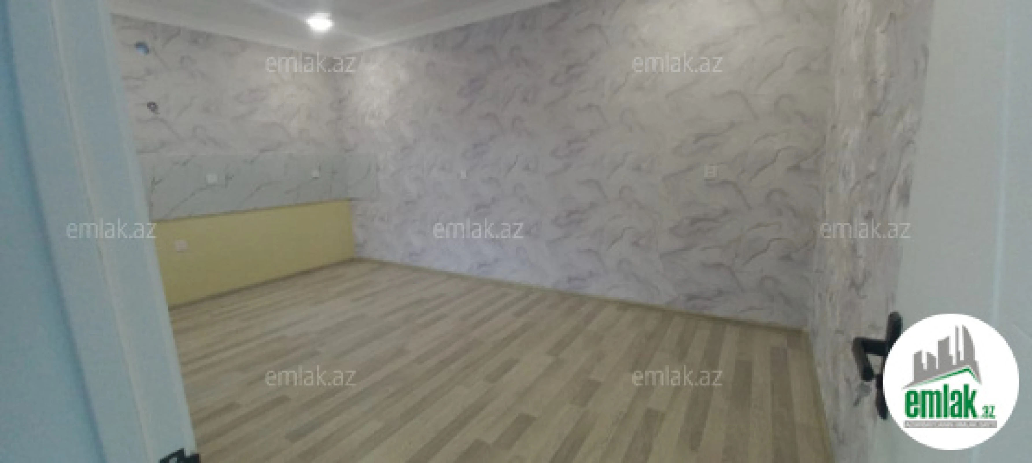 Satılır 4 otaqlı həyət evi 250 m²