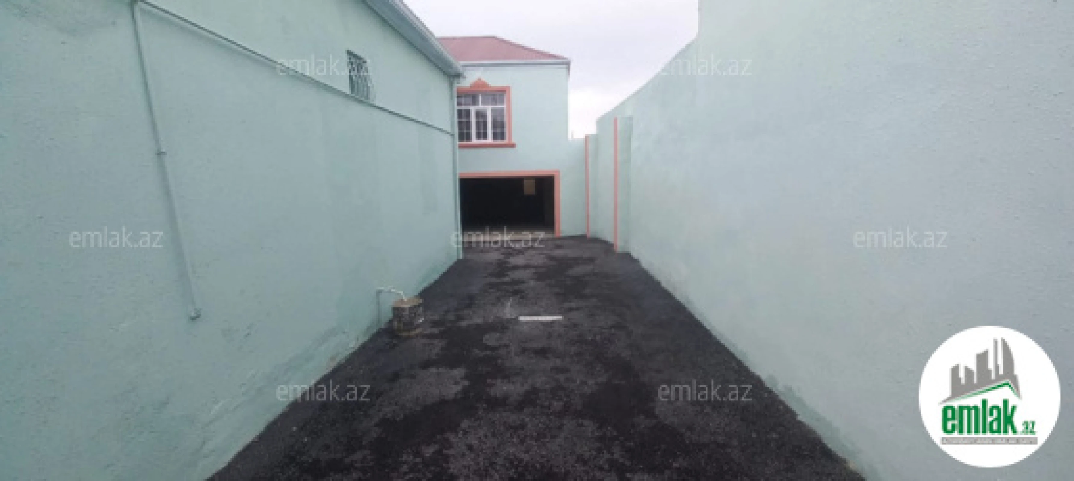 Satılır 4 otaqlı həyət evi 250 m²
