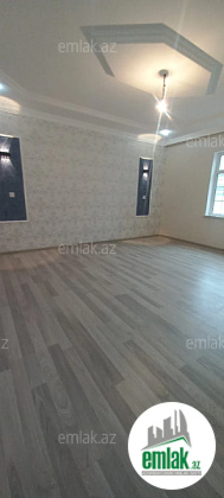 Satılır 4 otaqlı həyət evi 250 m²