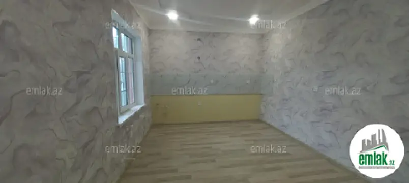 Satılır 4 otaqlı həyət evi 250 m²