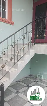 Satılır 4 otaqlı həyət evi 250 m²