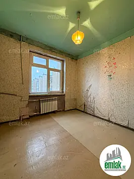 Satılır 4 otaqlı köhnə tikili 100 m²