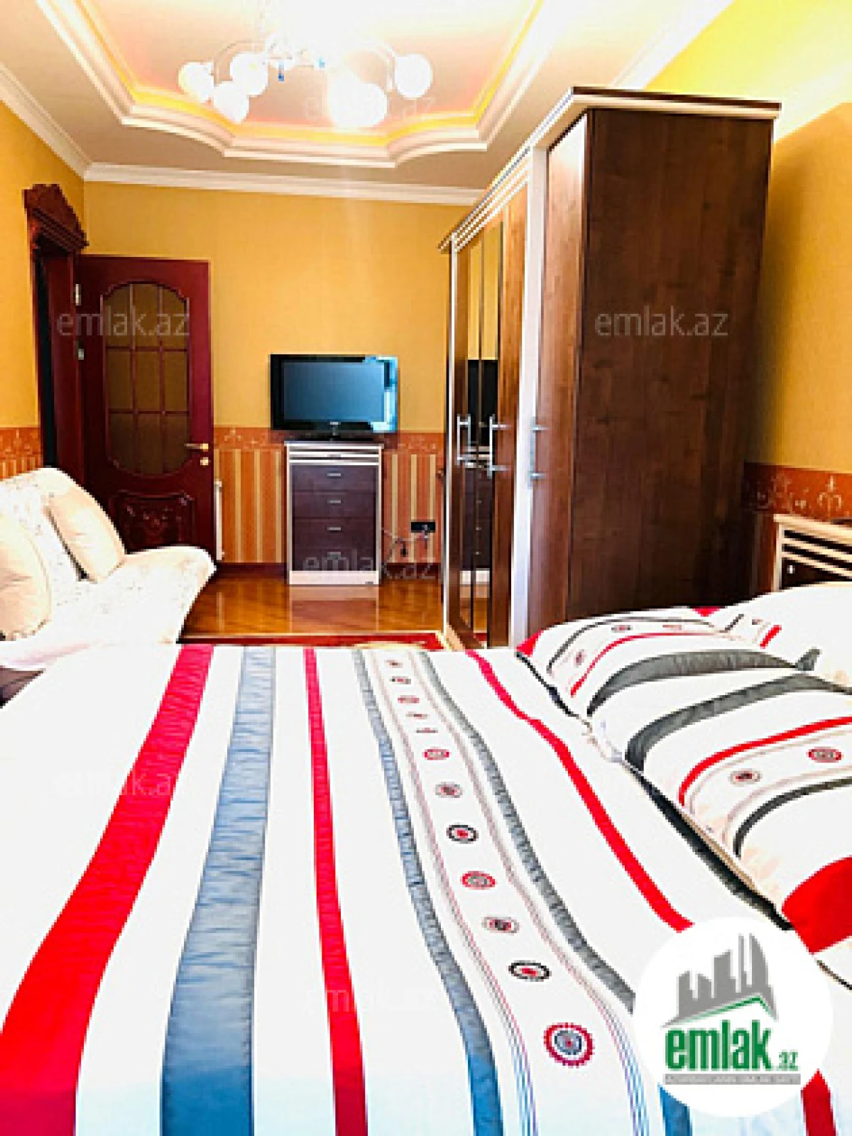 Satılır 4 otaqlı yeni tikili 153 m²