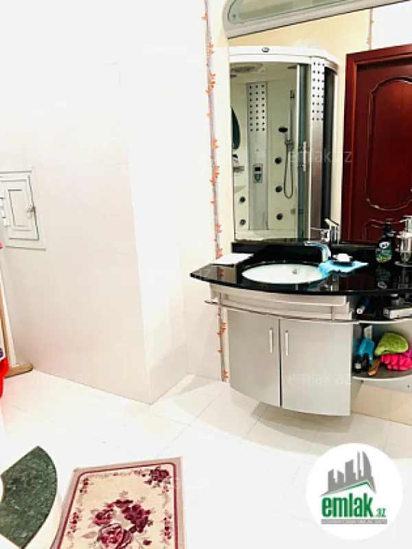 Satılır 4 otaqlı yeni tikili 153 m²