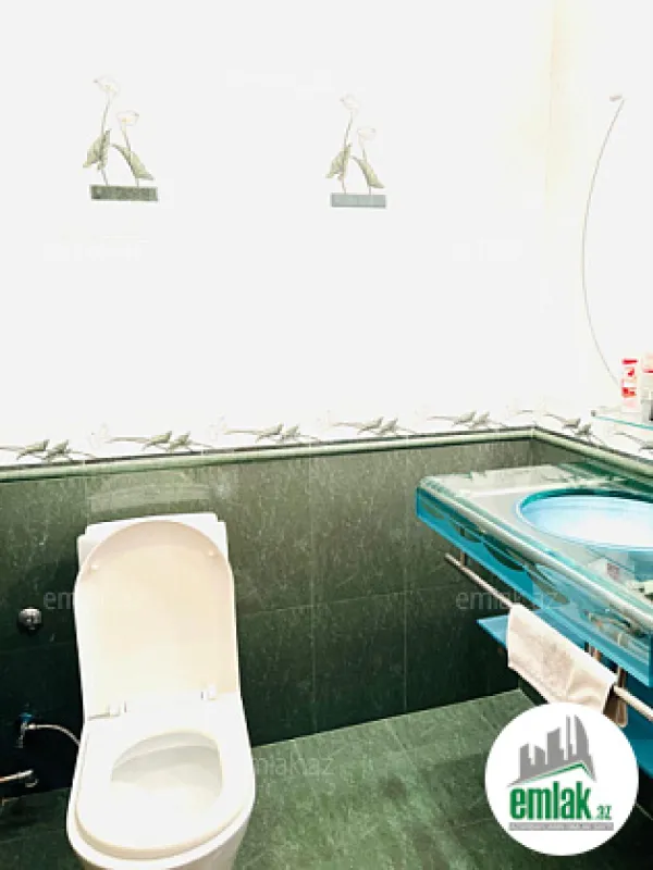 Satılır 4 otaqlı yeni tikili 153 m²