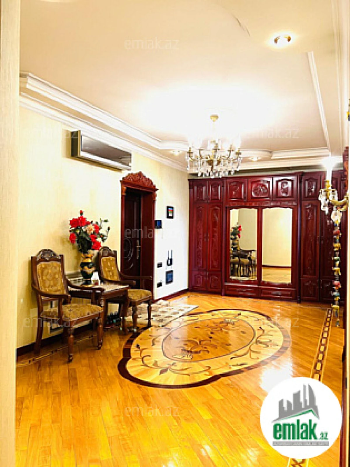 Satılır 4 otaqlı yeni tikili 153 m²