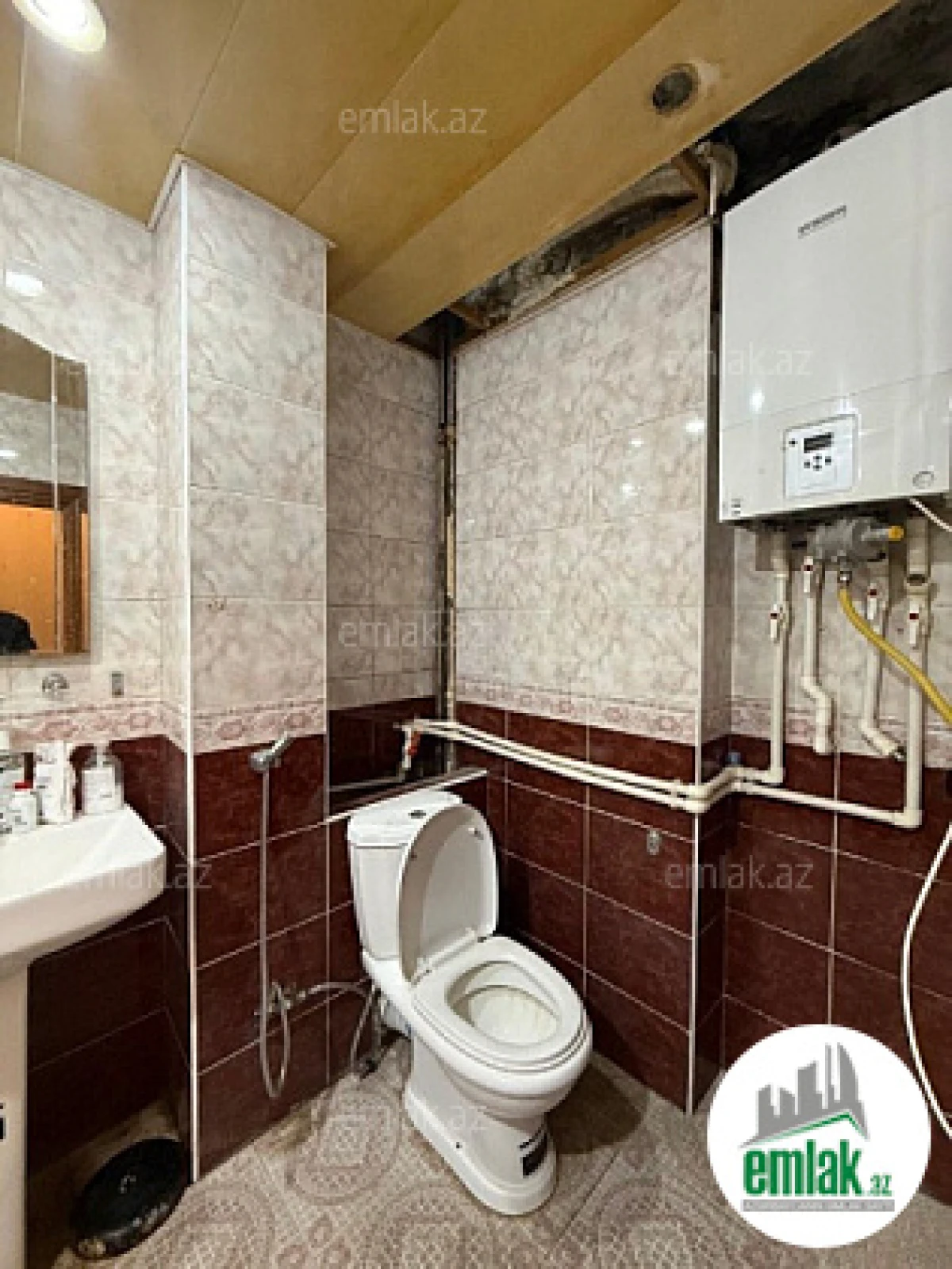 Satılır 3 otaqlı köhnə tikili 90 m²