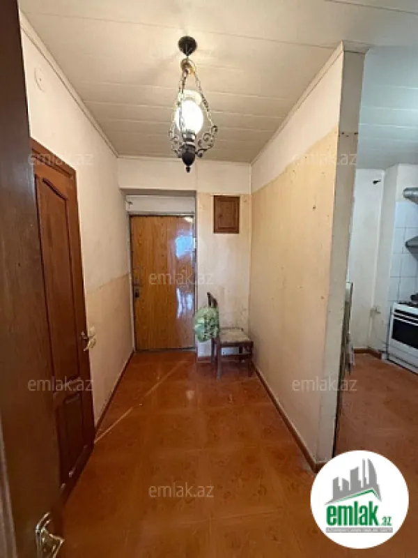 Satılır 3 otaqlı köhnə tikili 90 m²