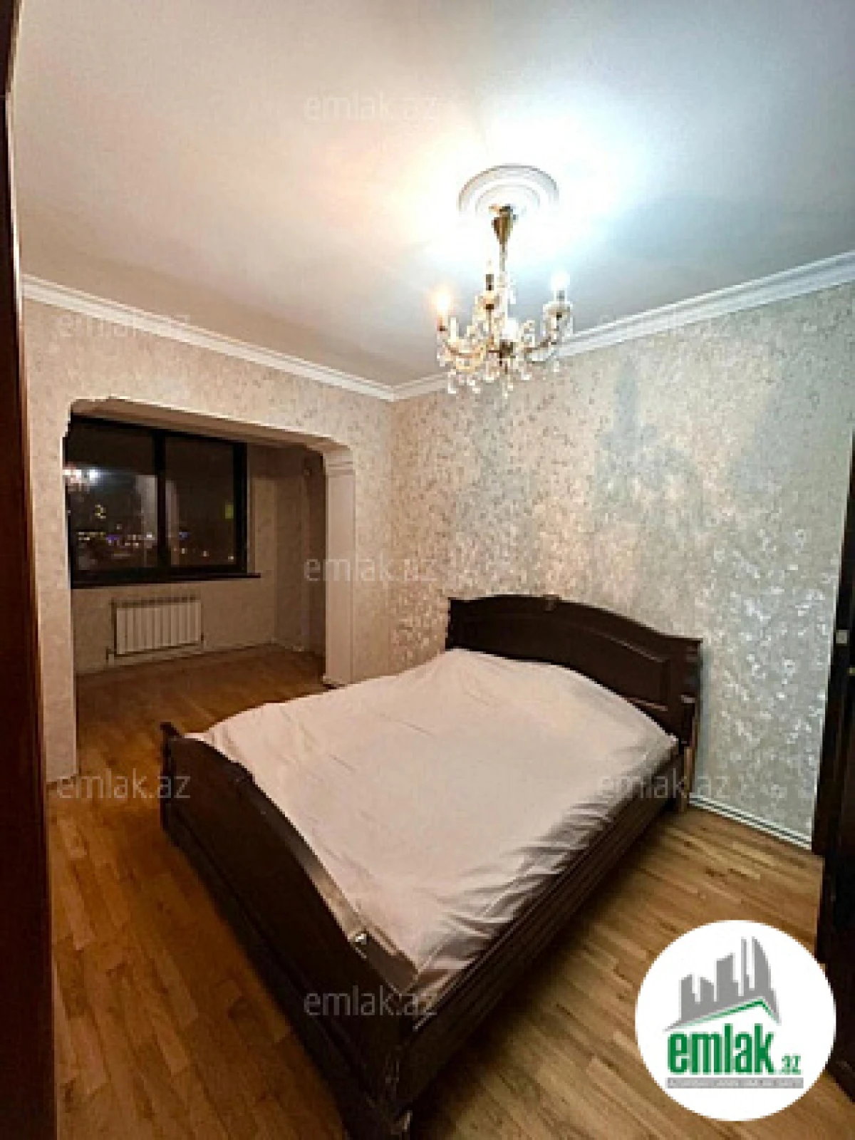 Satılır 3 otaqlı köhnə tikili 90 m²
