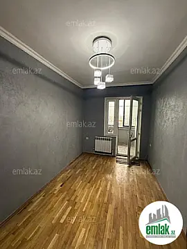 Satılır 3 otaqlı köhnə tikili 90 m²