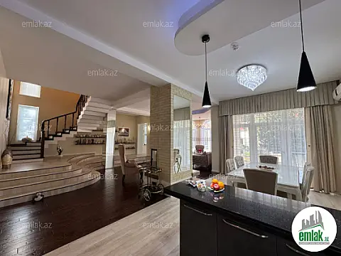 Satılır 5 otaqlı həyət evi 450 m²