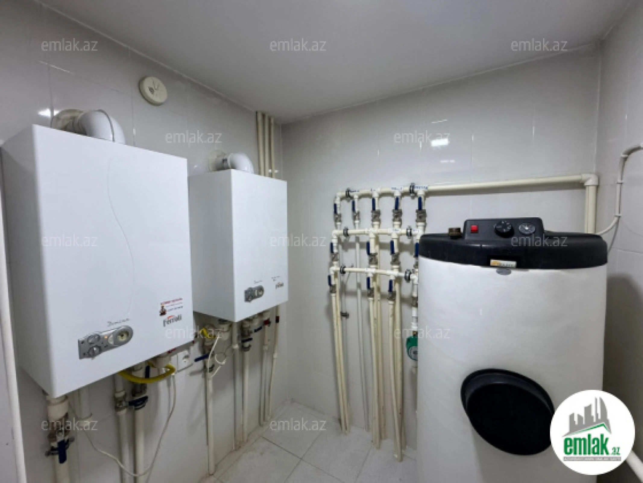 Satılır 5 otaqlı həyət evi 450 m²