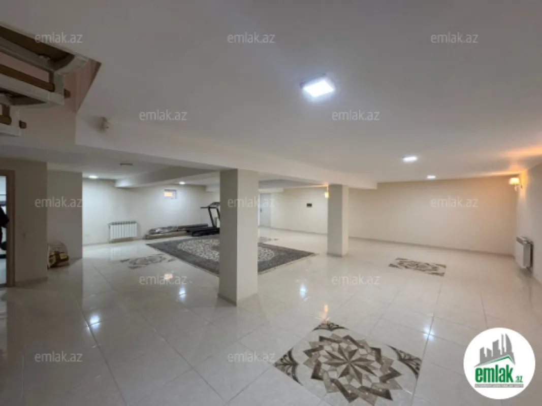 Satılır 5 otaqlı həyət evi 450 m²