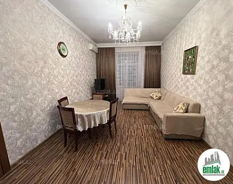 Satılır 3 otaqlı köhnə tikili 90 m² — Bakı, 2-ci mikrorayon 3 otaq 90.00 m²