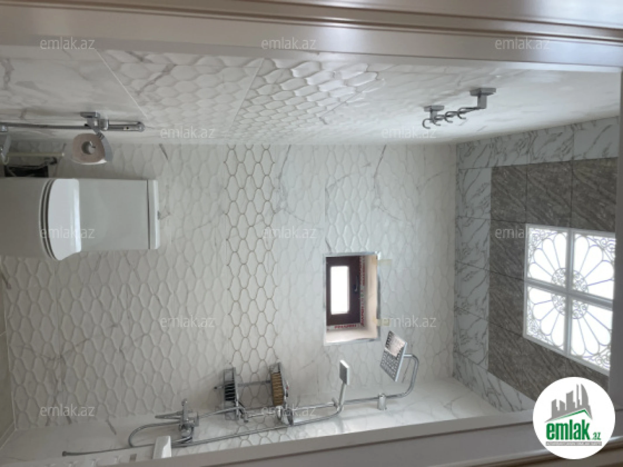 Satılır 6 otaqlı həyət evi 270 m²