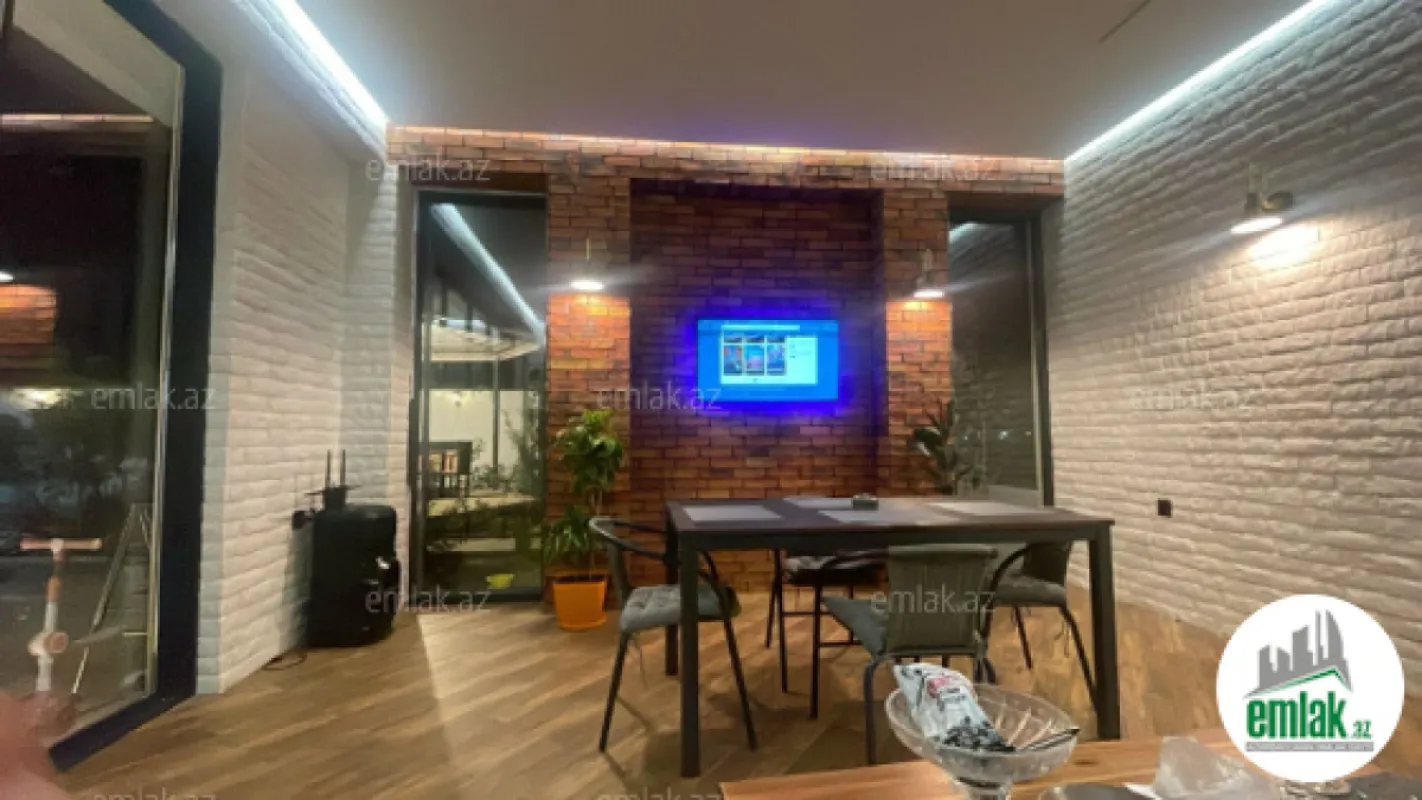 Satılır 6 otaqlı həyət evi 270 m²