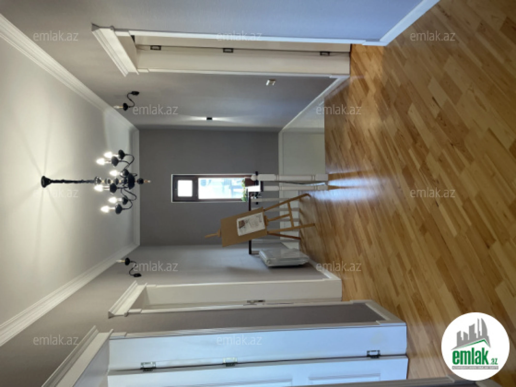 Satılır 6 otaqlı həyət evi 270 m²