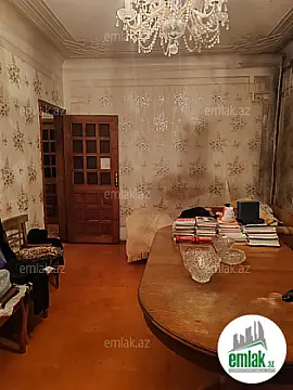 Satılır 3 otaqlı köhnə tikili 100 m²