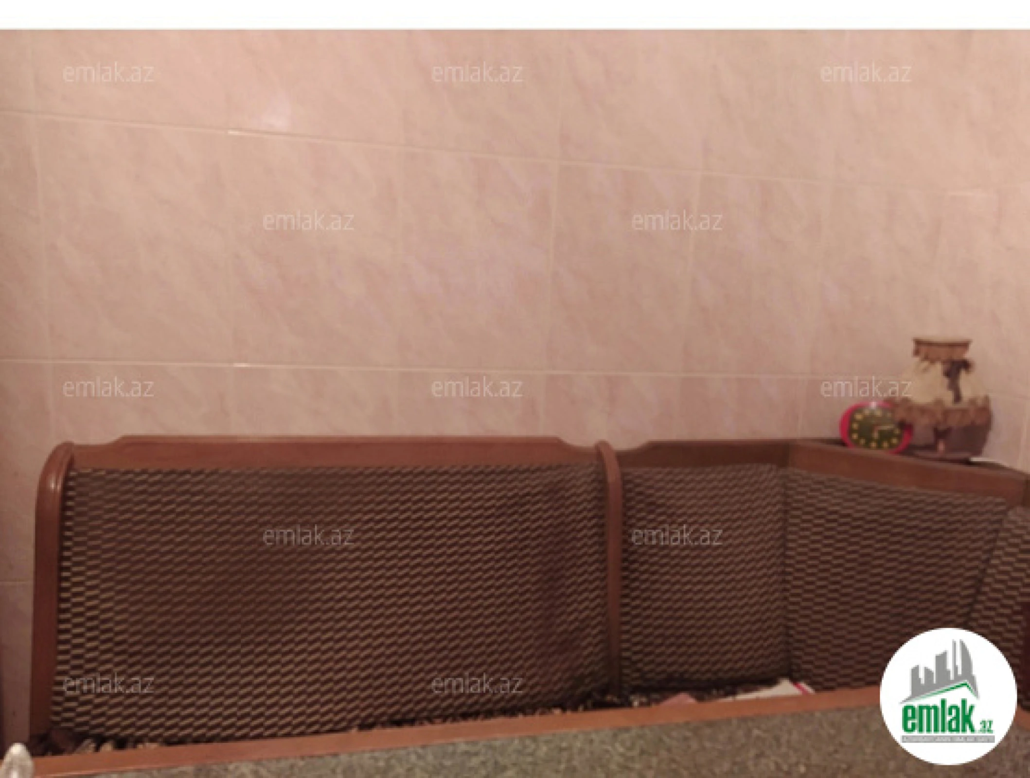 Satılır 3 otaqlı köhnə tikili 100 m²