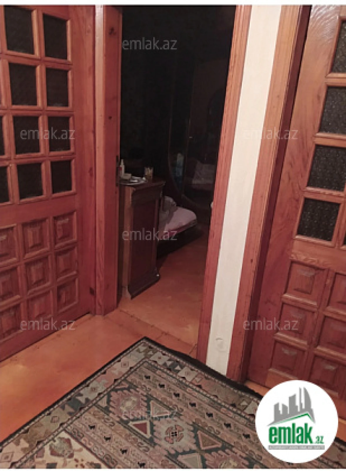 Satılır 3 otaqlı köhnə tikili 100 m²