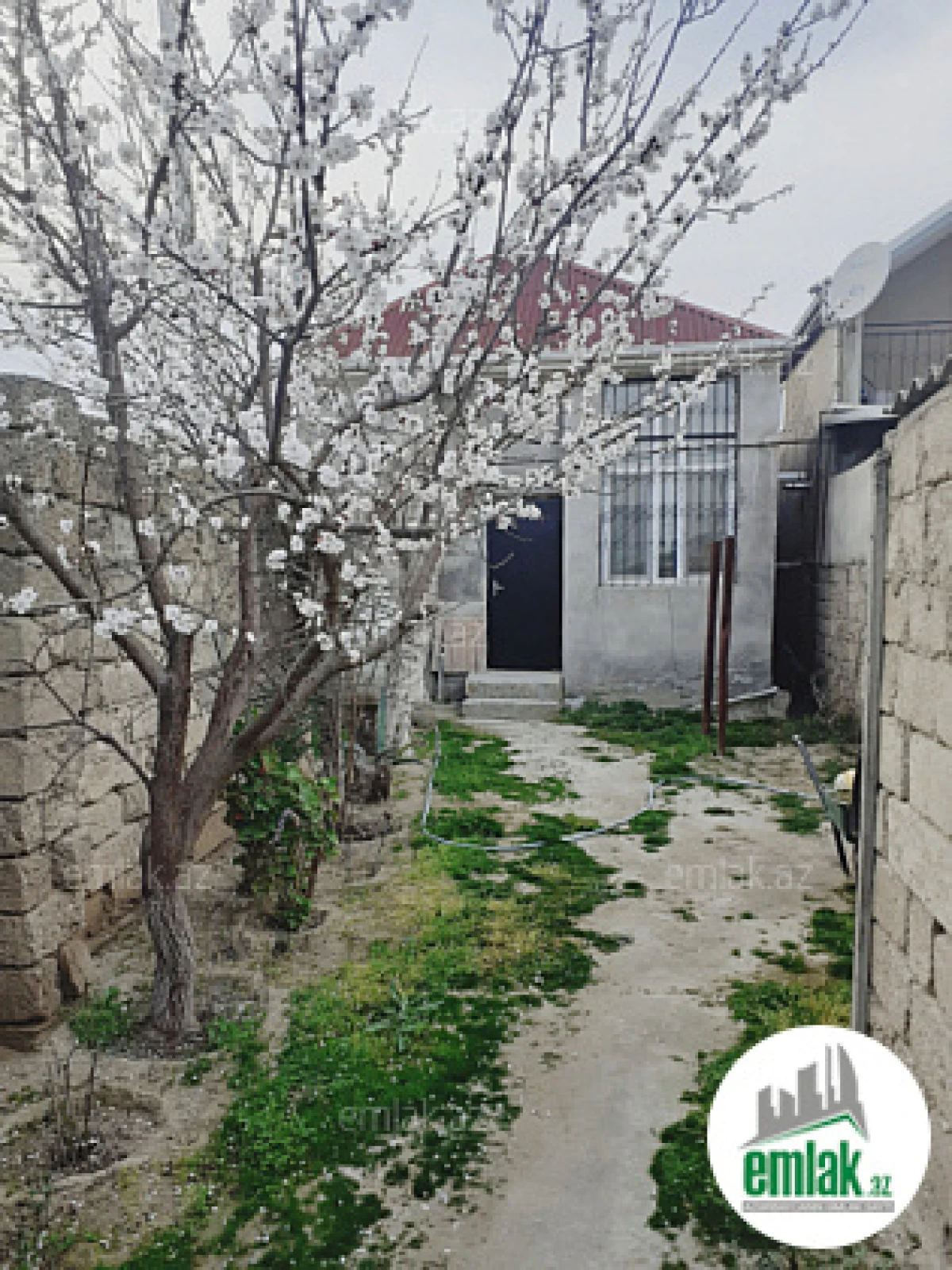 Satılır 3 otaqlı həyət evi 65 m²