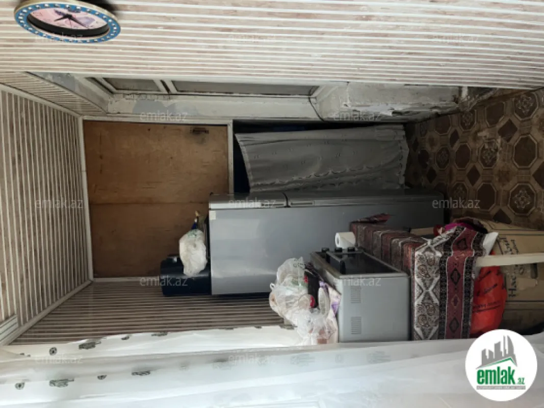 Satılır 2 otaqlı köhnə tikili 50 m²