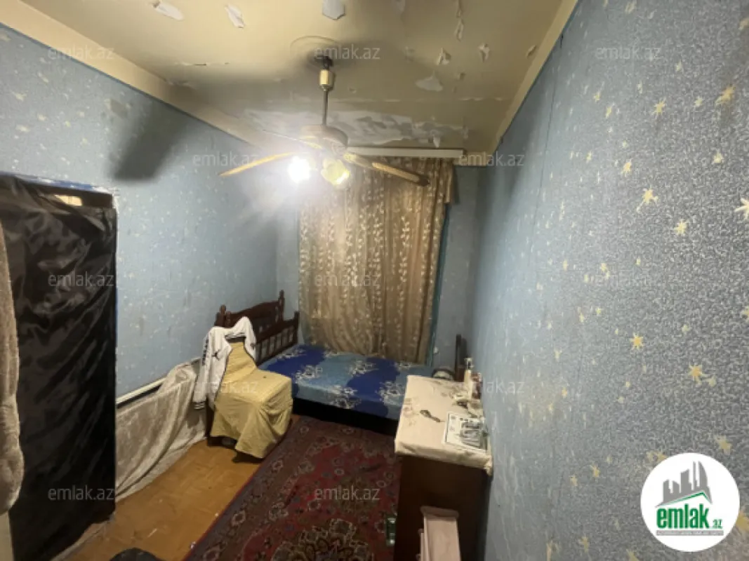 Satılır 2 otaqlı köhnə tikili 50 m²