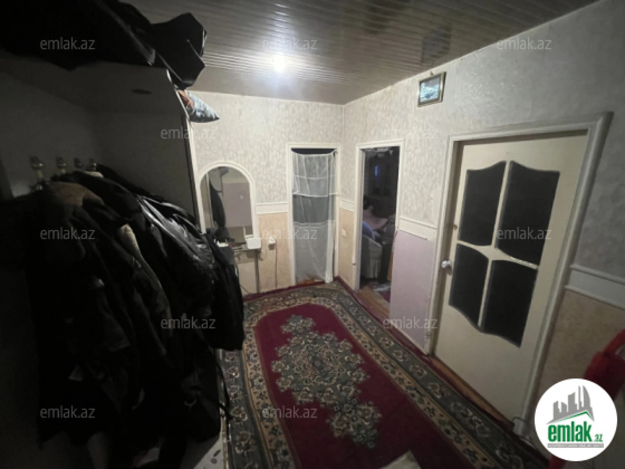 Satılır 2 otaqlı köhnə tikili 50 m²