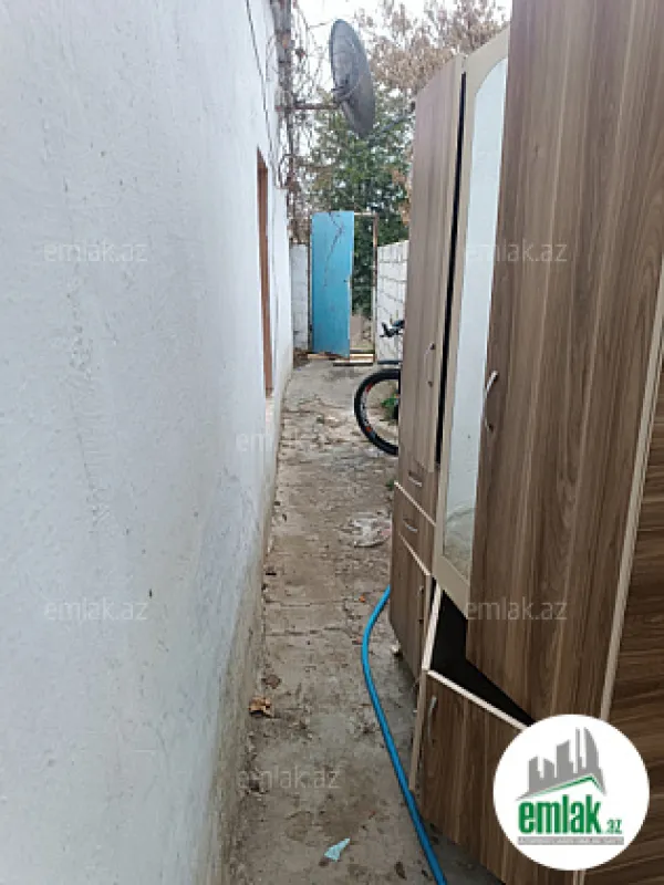 Satılır 2 otaqlı köhnə tikili 72 m²