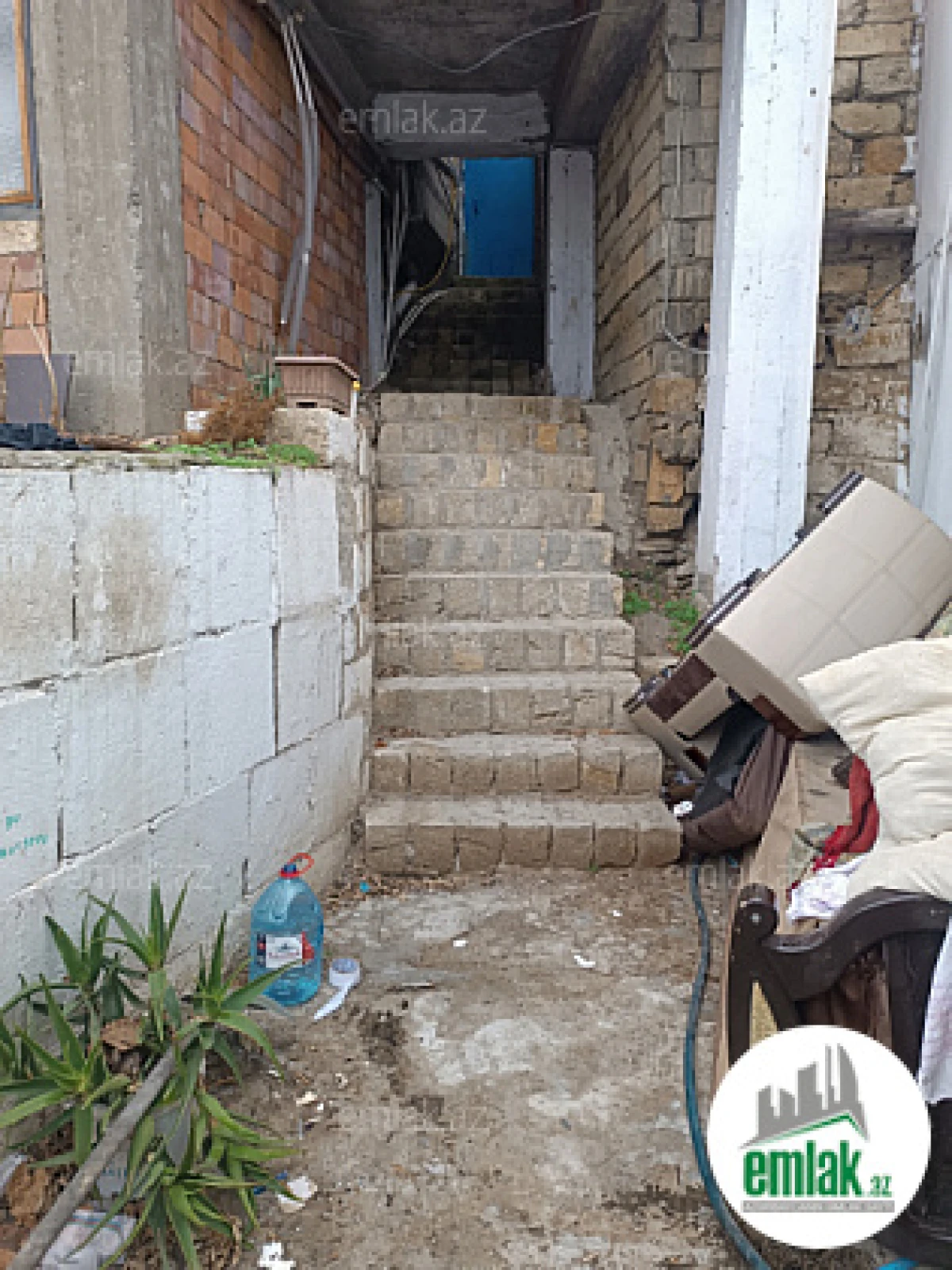 Satılır 2 otaqlı köhnə tikili 72 m²