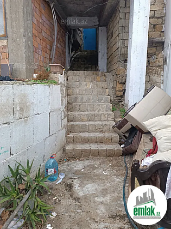 Satılır 2 otaqlı köhnə tikili 72 m²