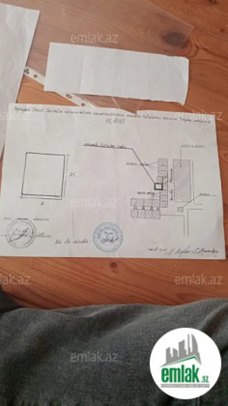 Satılır 2 otaqlı köhnə tikili 72 m²