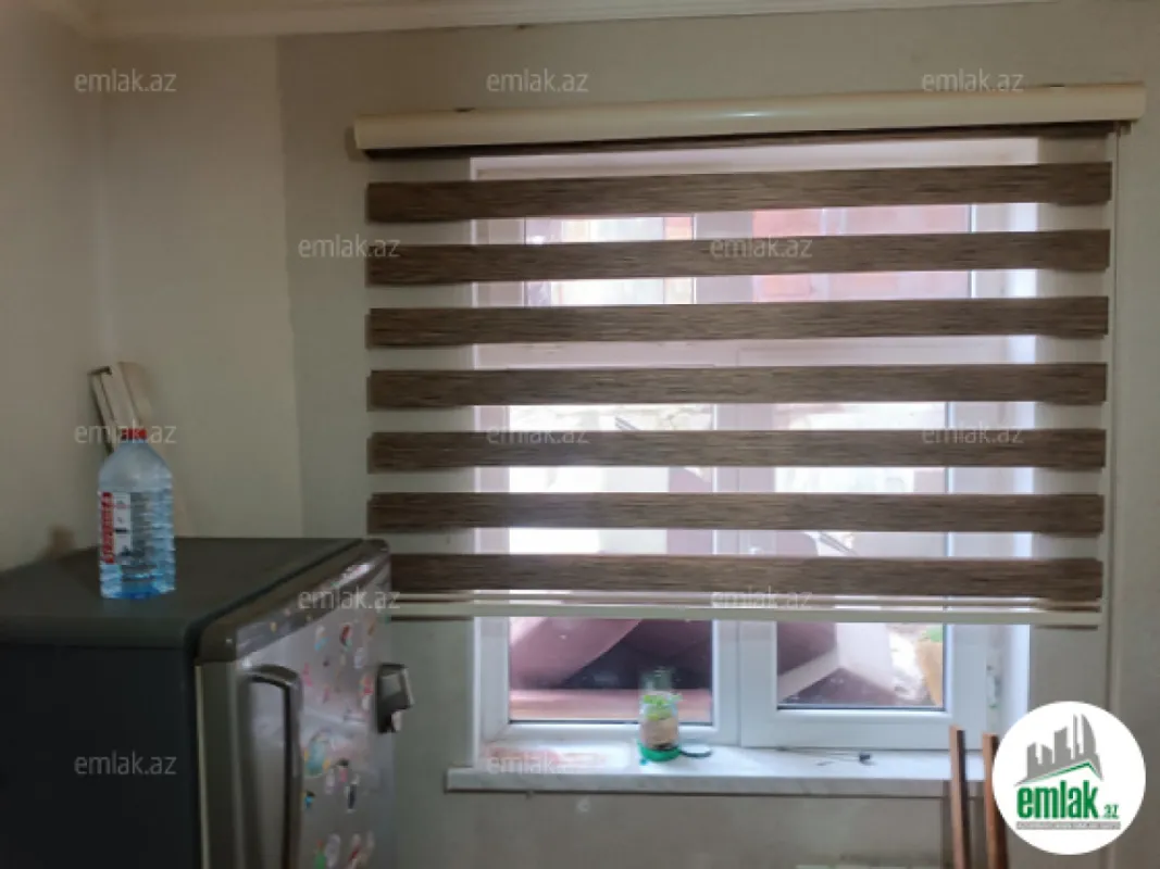 Satılır 2 otaqlı köhnə tikili 72 m²