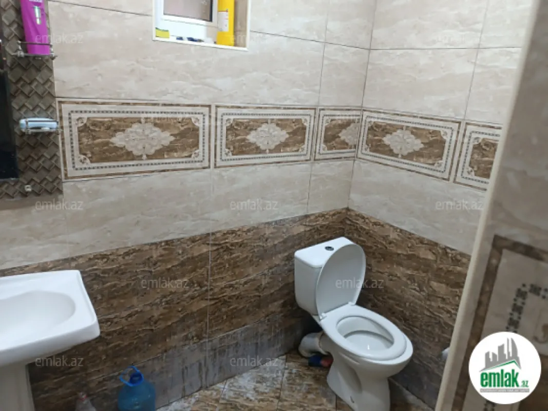 Satılır 2 otaqlı köhnə tikili 72 m²
