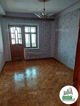 Satılır 4 otaqlı köhnə tikili 100 m² — Bakı, 3-cü mikrorayon 4 otaq 100.00 m²