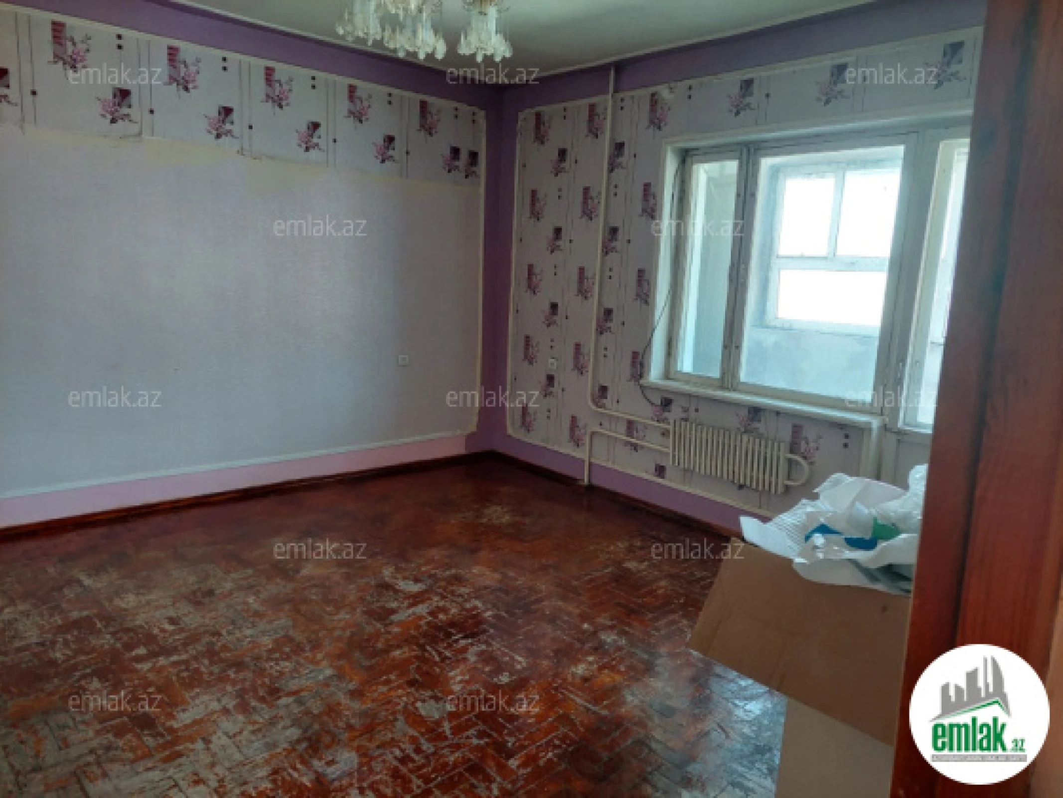 Satılır 4 otaqlı köhnə tikili 100 m²