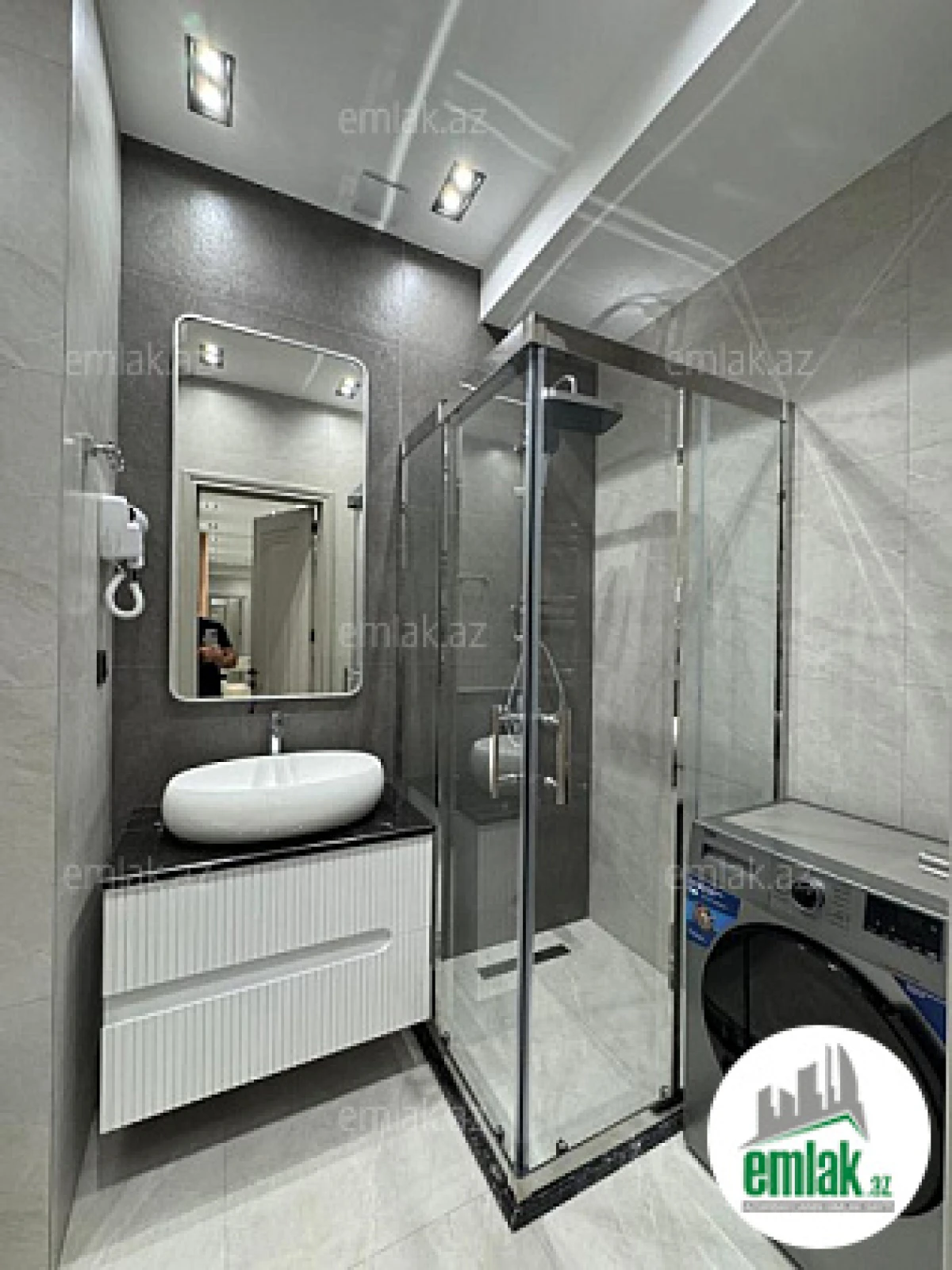 Satılır 2 otaqlı yeni tikili 77 m²