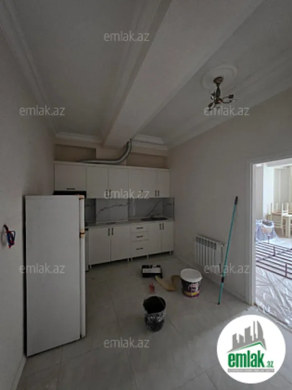 Satılır 2 otaqlı yeni tikili 72 m²