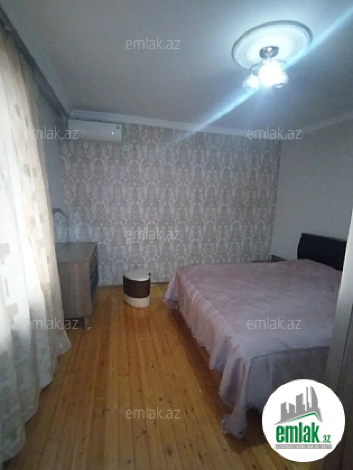 Satılır 5 otaqlı həyət evi 200 m²
