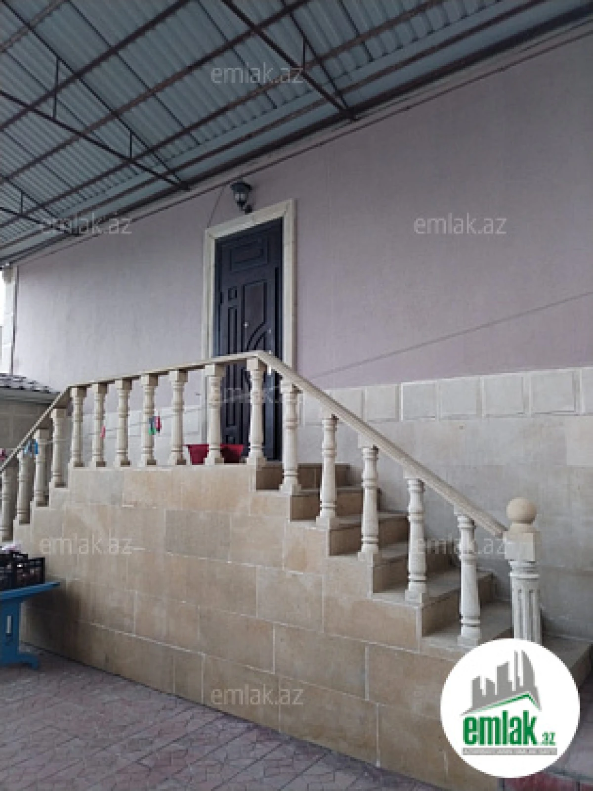 Satılır 5 otaqlı həyət evi 200 m²