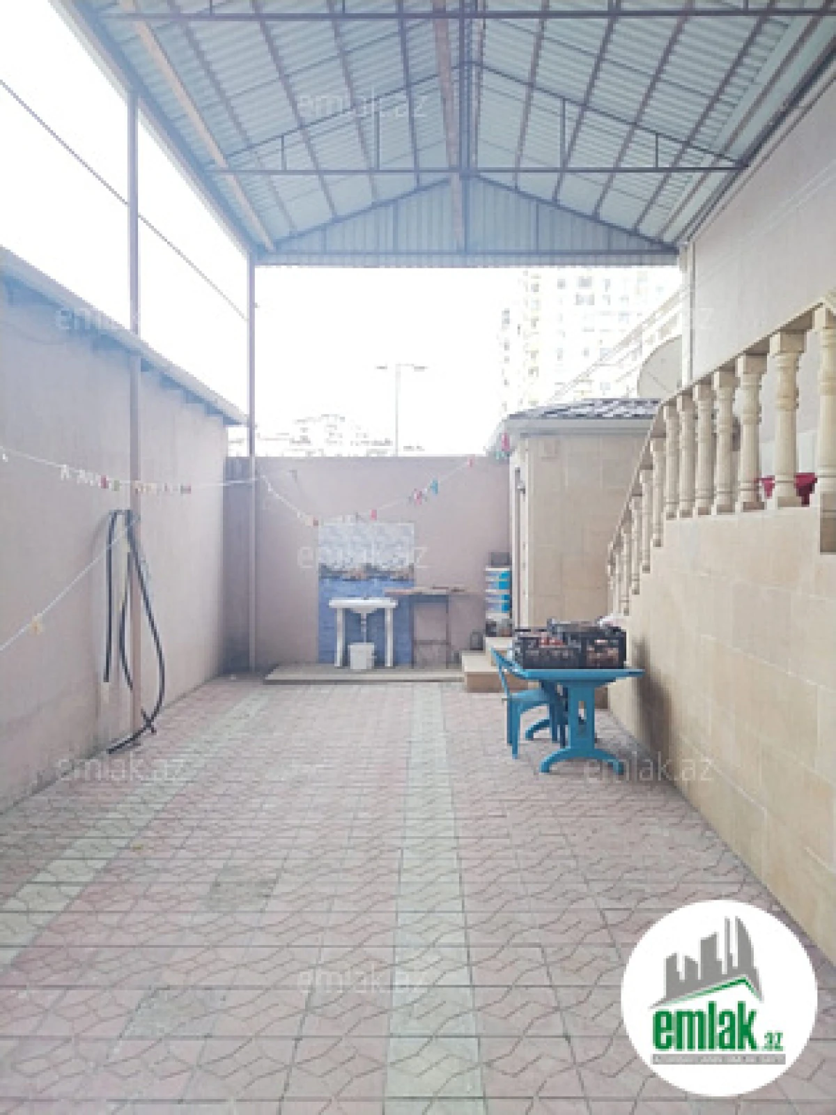 Satılır 5 otaqlı həyət evi 200 m²