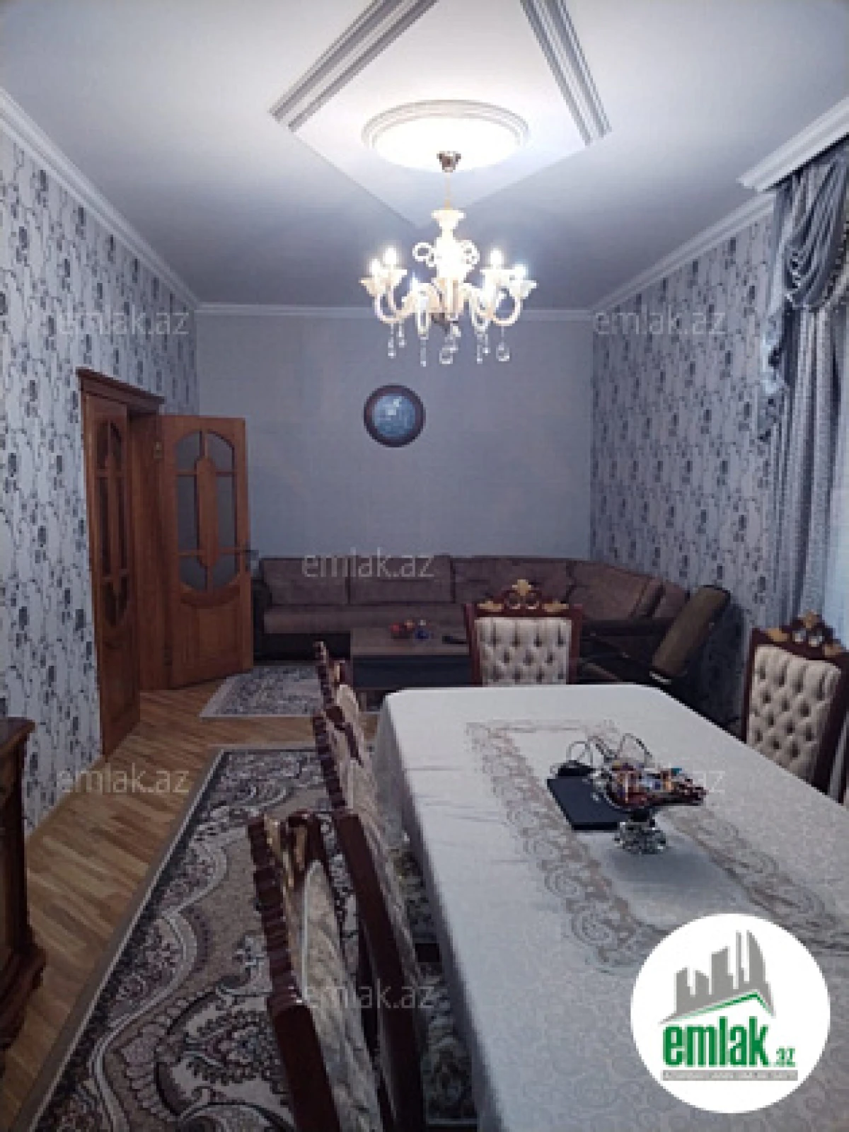 Satılır 5 otaqlı həyət evi 200 m²