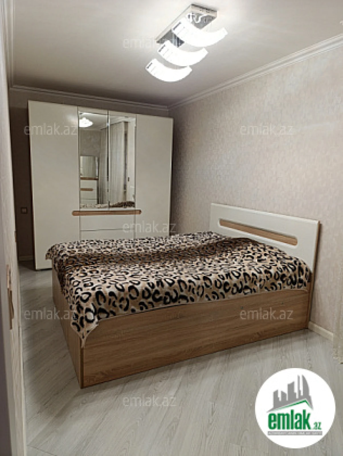 Satılır 2 otaqlı köhnə tikili 45.27 m²