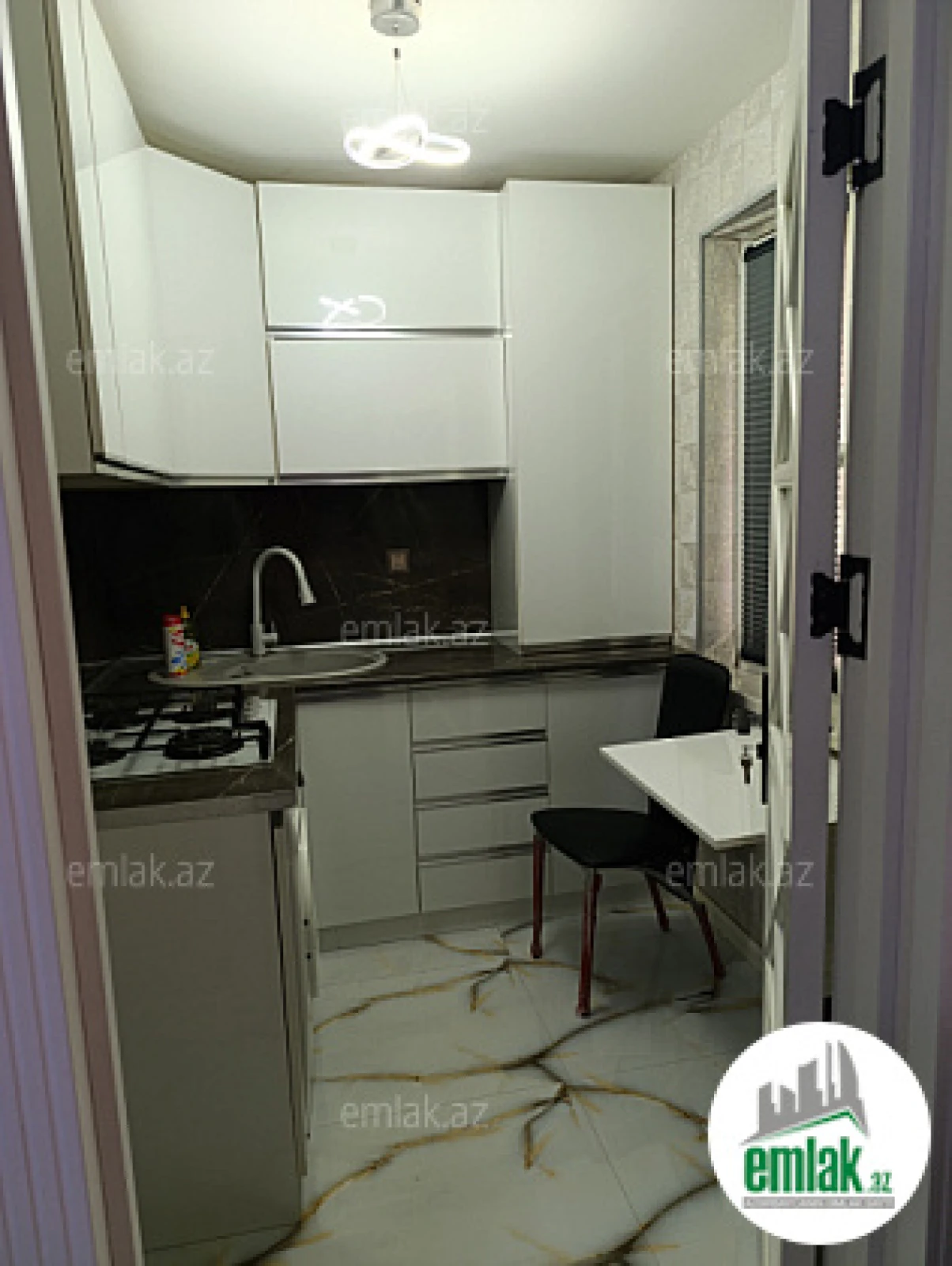 Satılır 2 otaqlı köhnə tikili 45.27 m²