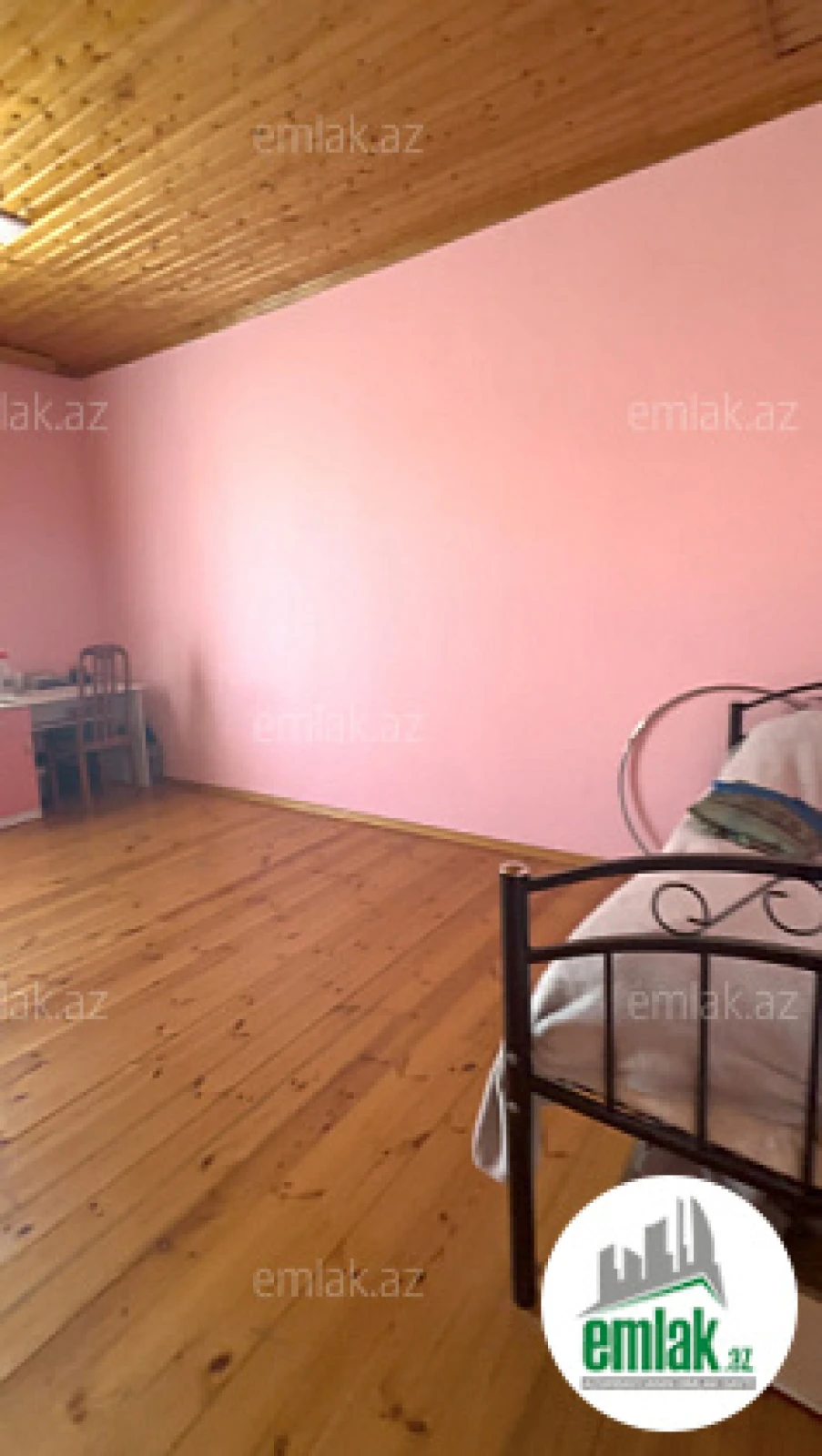 Satılır 5 otaqlı həyət evi 200 m²