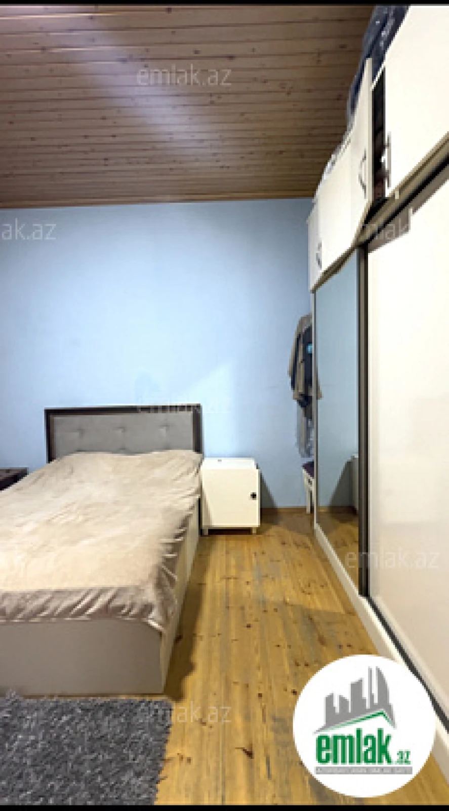 Satılır 5 otaqlı həyət evi 200 m²