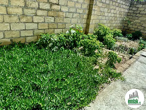 Satılır 5 otaqlı həyət evi 200 m²