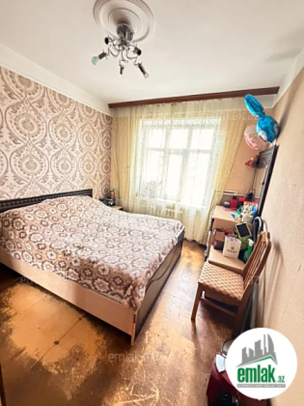 Satılır 2 otaqlı köhnə tikili 50 m²