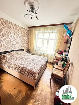 Satılır 2 otaqlı köhnə tikili 50 m²